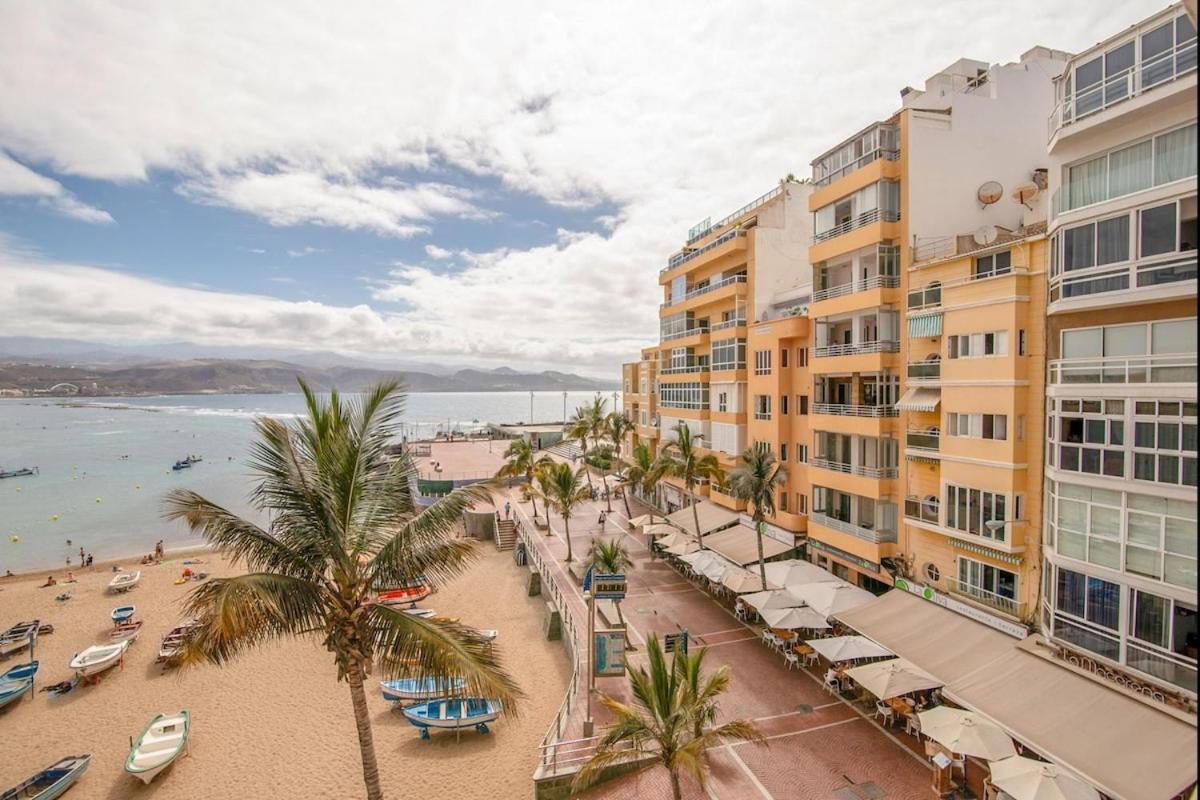 En Primera Linea De La Playa De Las Canteras Vista Al Mar Лас Палмас де Гран Канария Екстериор снимка