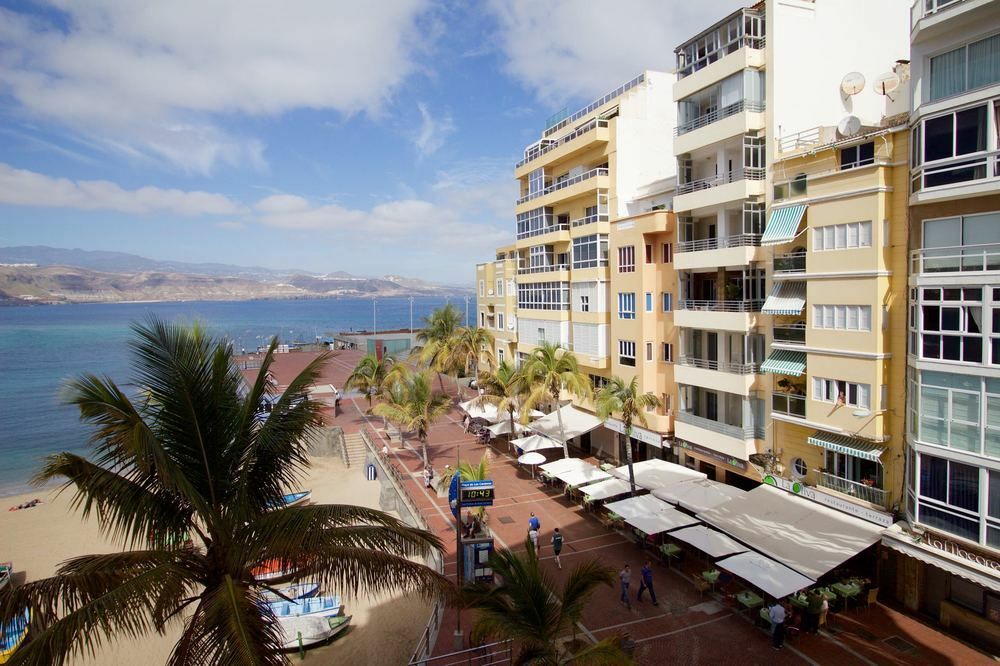 En Primera Linea De La Playa De Las Canteras Vista Al Mar Лас Палмас де Гран Канария Екстериор снимка